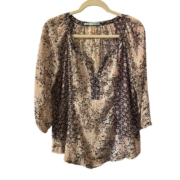 MAURICES FLORAL BOHO SPLIT NECK BLOUSE - Picture 1 of 4